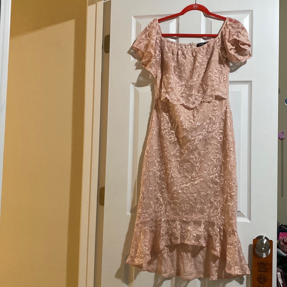 Lace dress